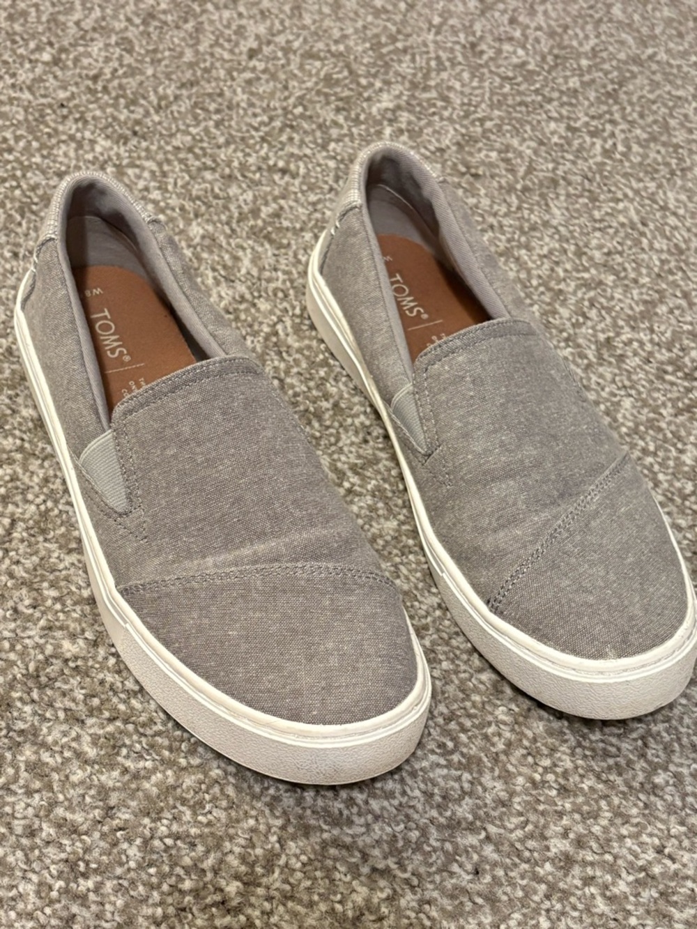 Toms Slip-On Canvas Sneakers in Light Gray